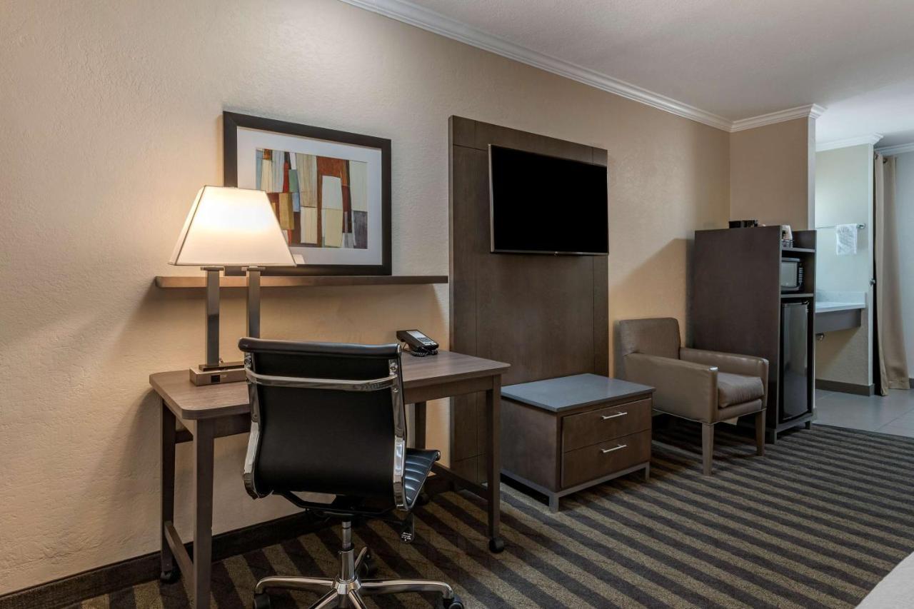 Hotel Western Silicon Valley 3*