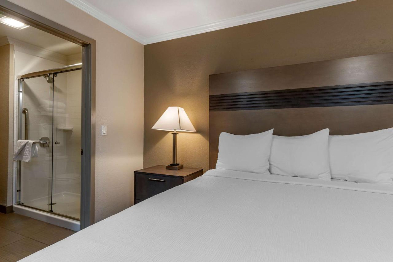 Hotel Western Silicon Valley 3*